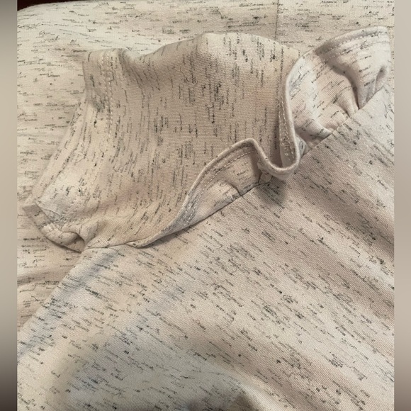 STEVIE HENDER Comfy Gray Ruffle Sleeve soft T~Shirt Dress in Size:Small LIKE NEW - Picture 3 of 8